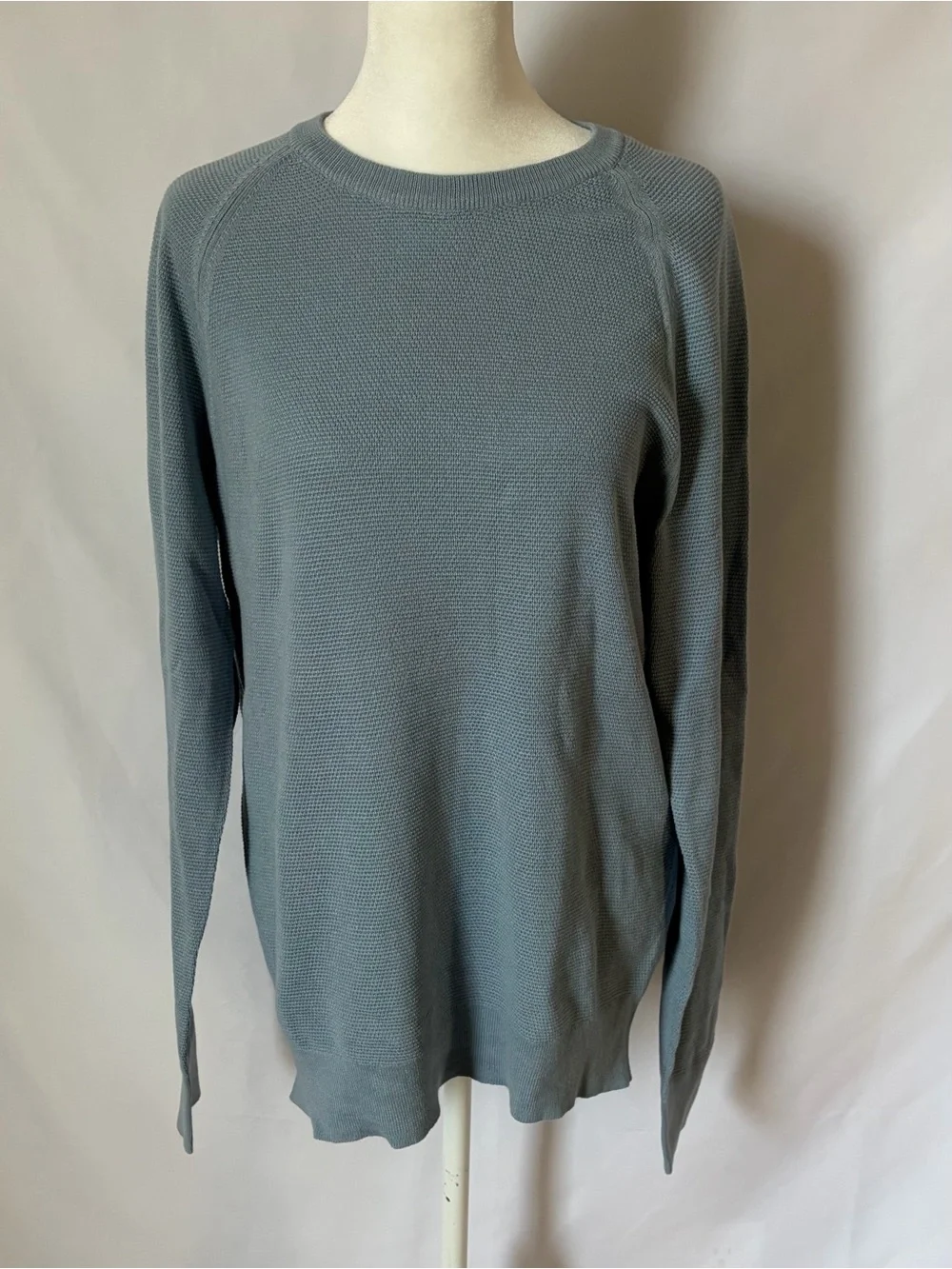 NWT 100% Cotton J.Crew Men’s Sweater Blue size Medium